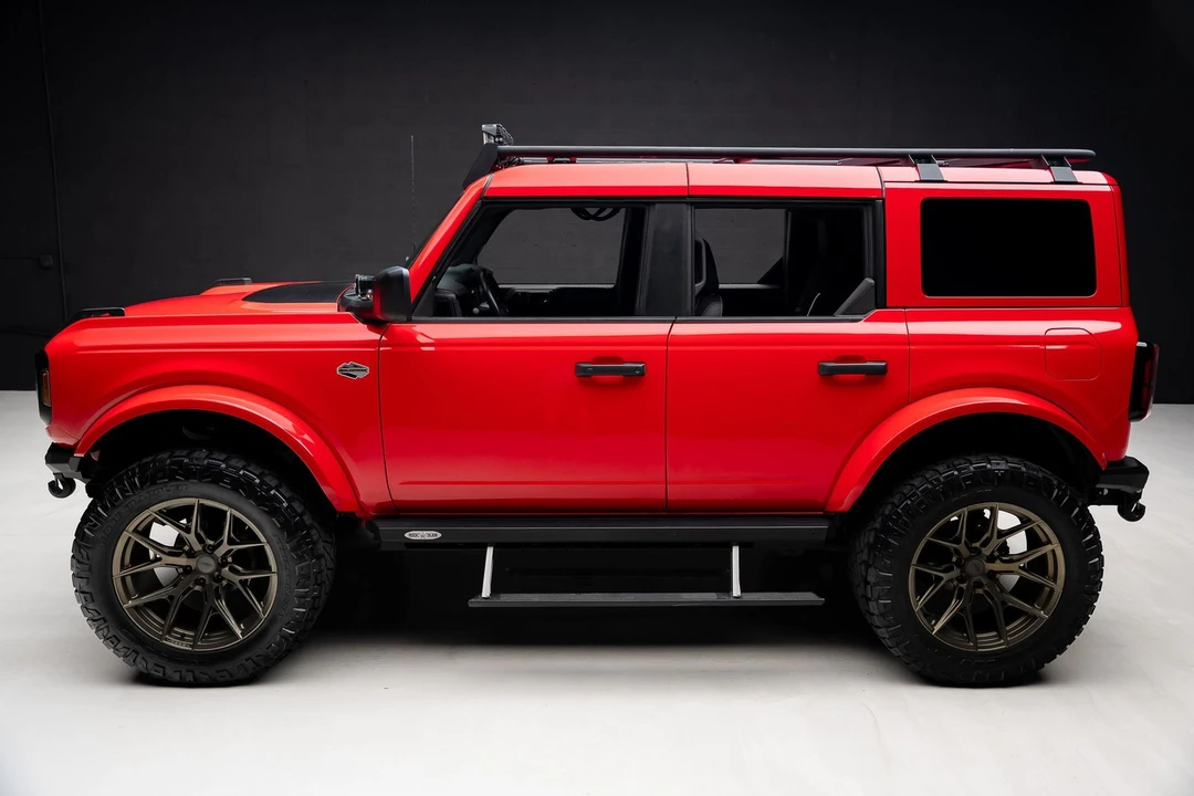 2022 Ford Bronco 6th Gen - Image 19 of 31