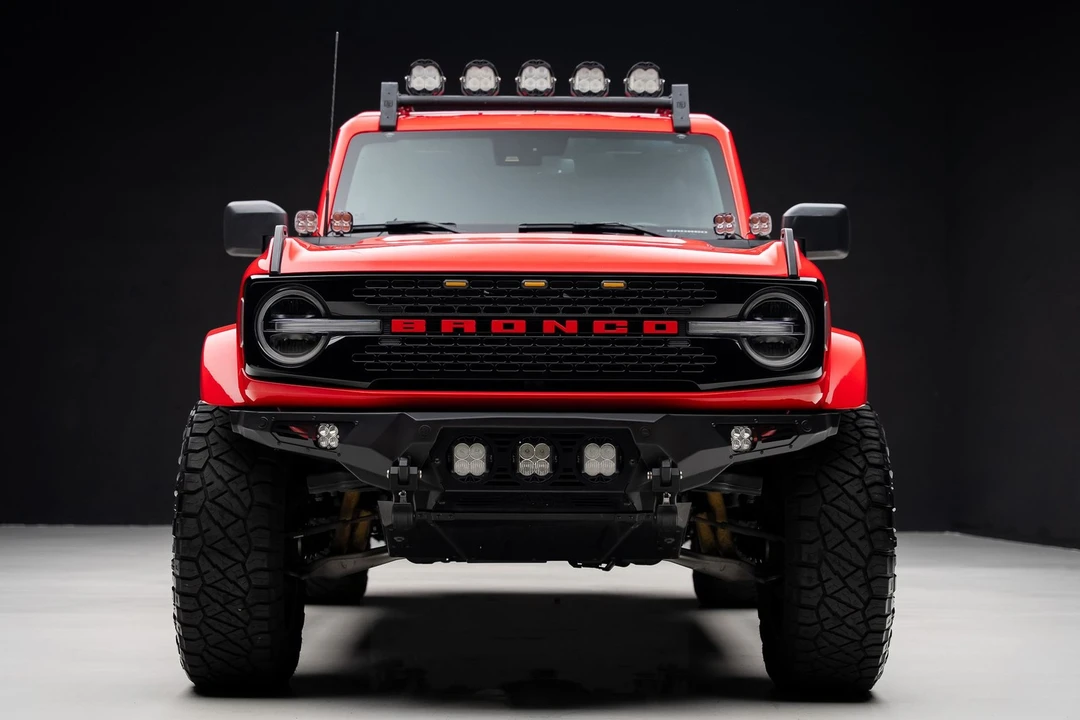 2022 Ford Bronco 6th Gen - Image 8 of 31