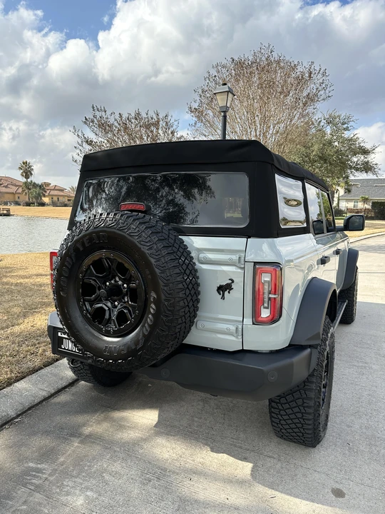 2022 Ford Bronco 6th Gen - Image 15 of 31