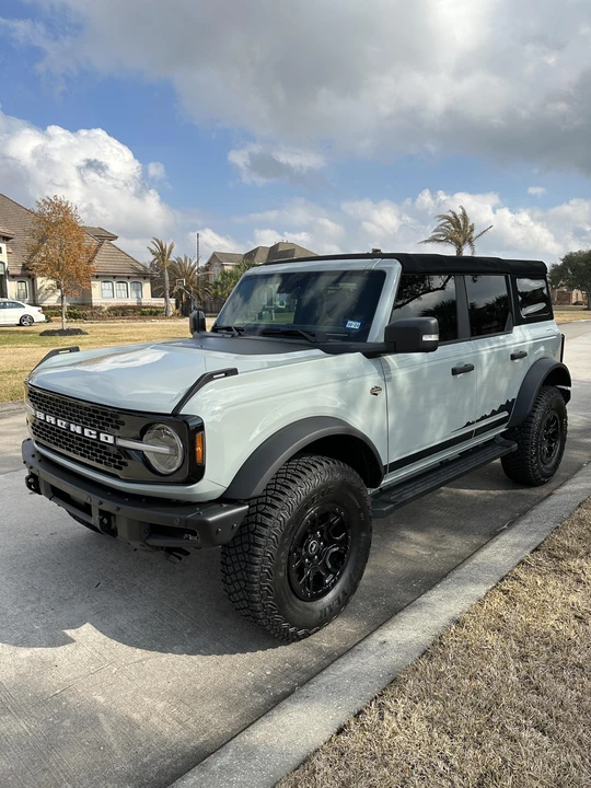 2022 Ford Bronco 6th Gen - Image 9 of 31