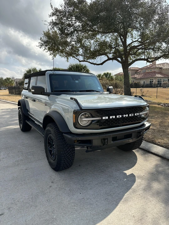2022 Ford Bronco 6th Gen - Image 19 of 31