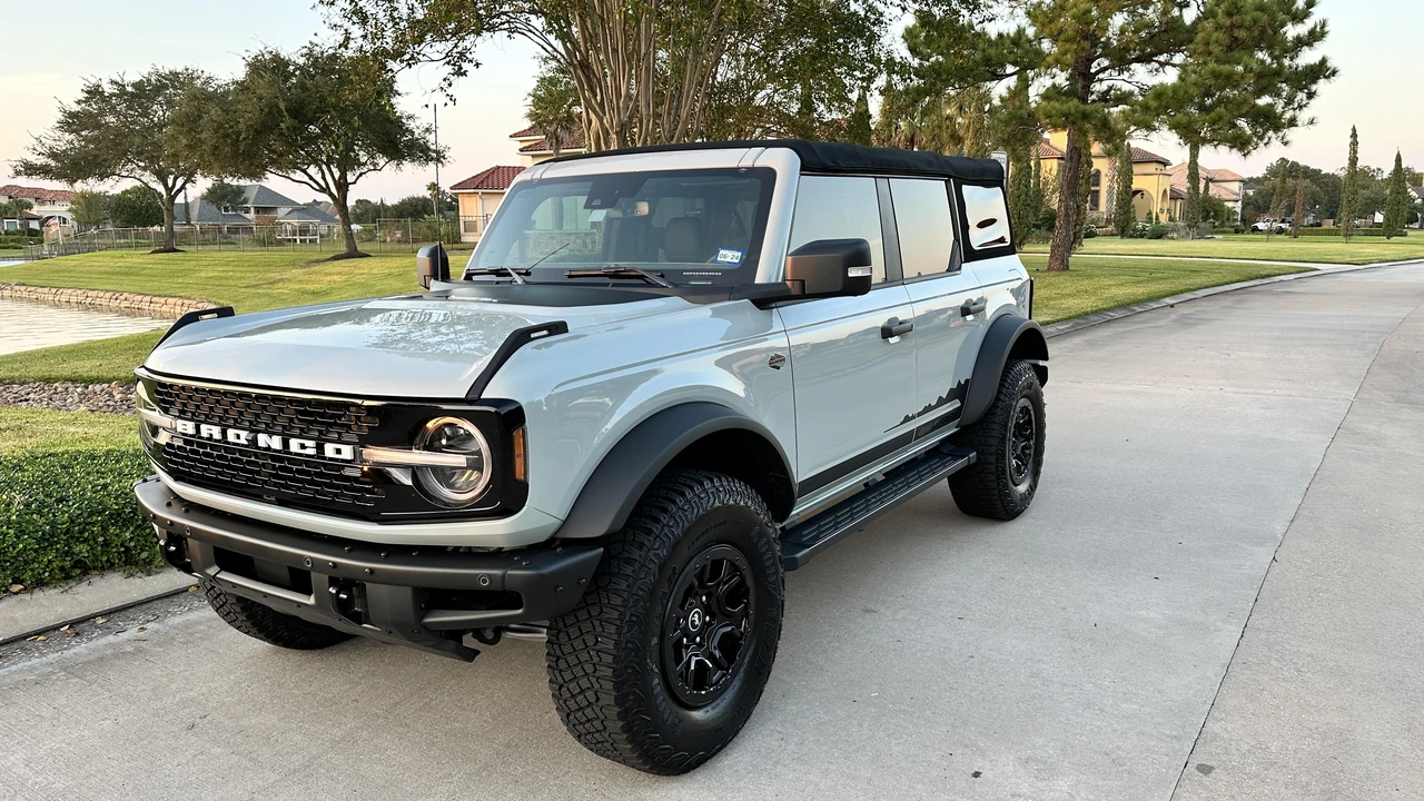 2022 Ford Bronco 6th Gen - Image 23 of 31