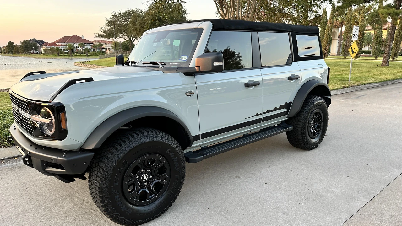 2022 Ford Bronco 6th Gen - Image 25 of 31