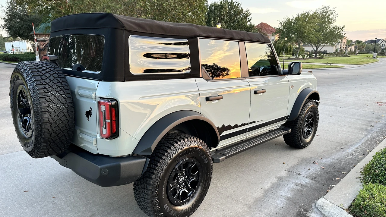 2022 Ford Bronco 6th Gen - Image 31 of 31