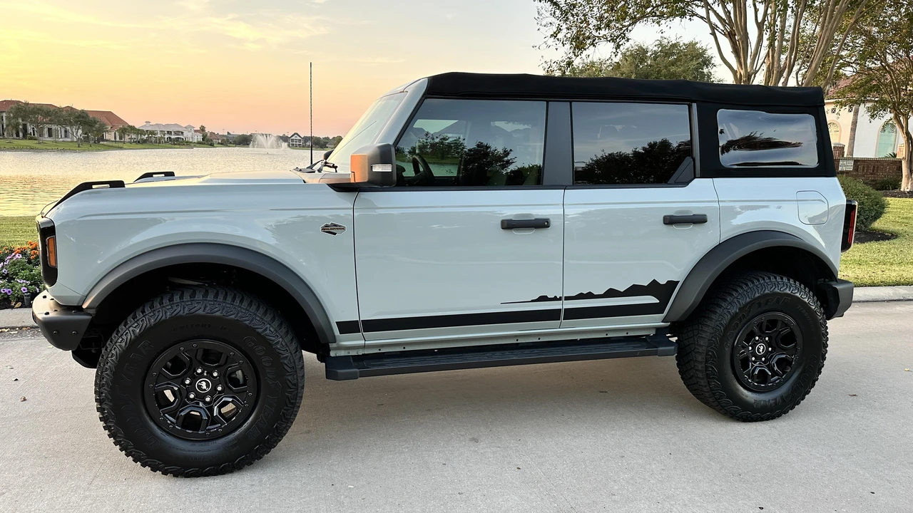 2022 Ford Bronco 6th Gen - Image 26 of 31