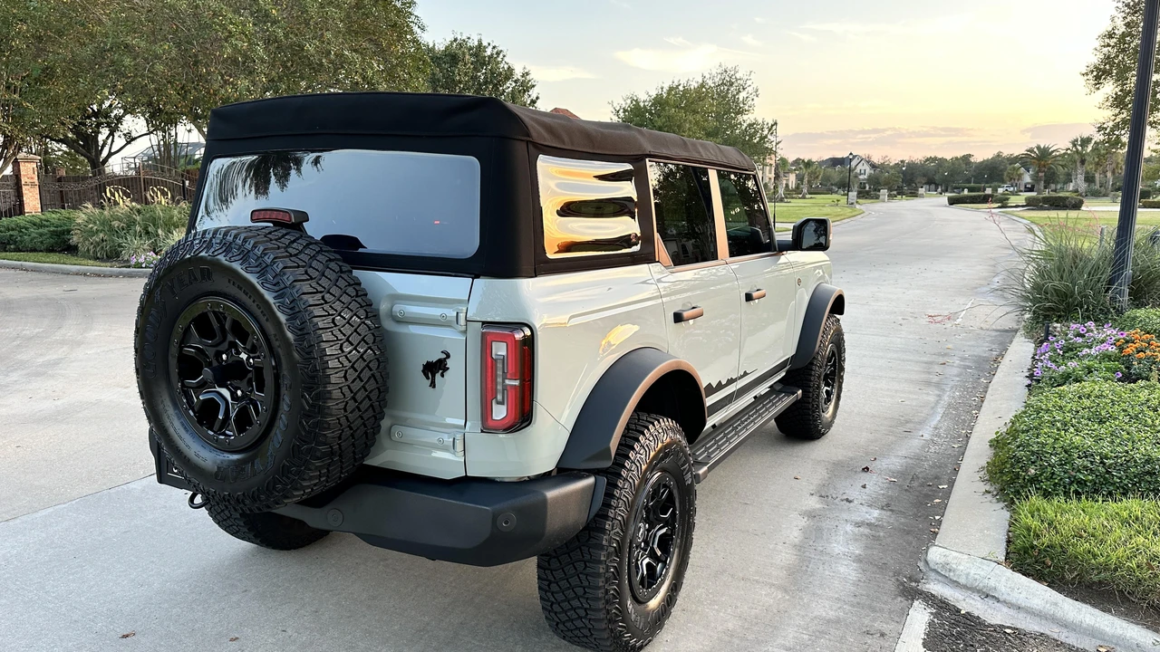 2022 Ford Bronco 6th Gen - Image 30 of 31