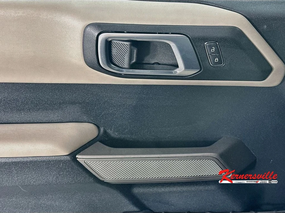 2022 Ford Bronco 6th Gen - Image 23 of 24