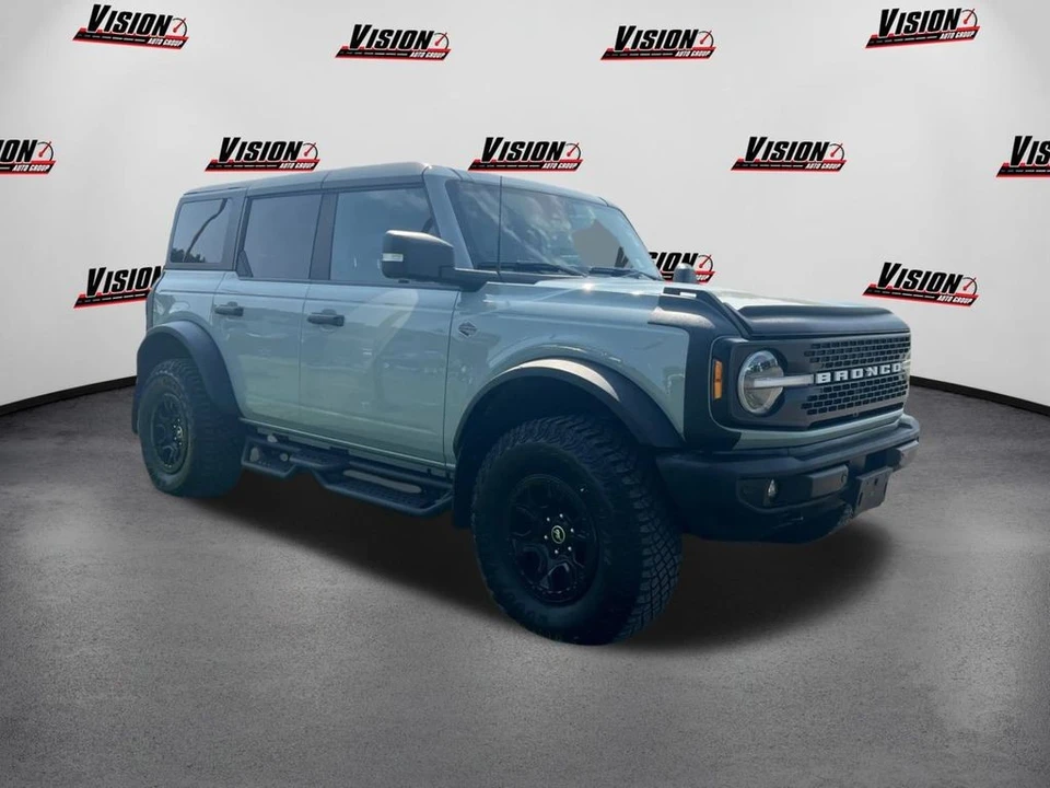 2022 Ford Bronco 6th Gen - Image 3 of 12