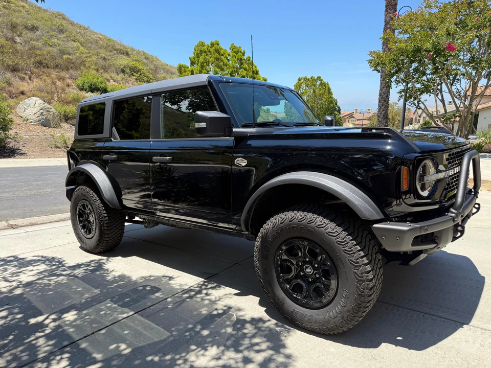 2022 Ford Bronco 6th Gen - Image 13 of 31