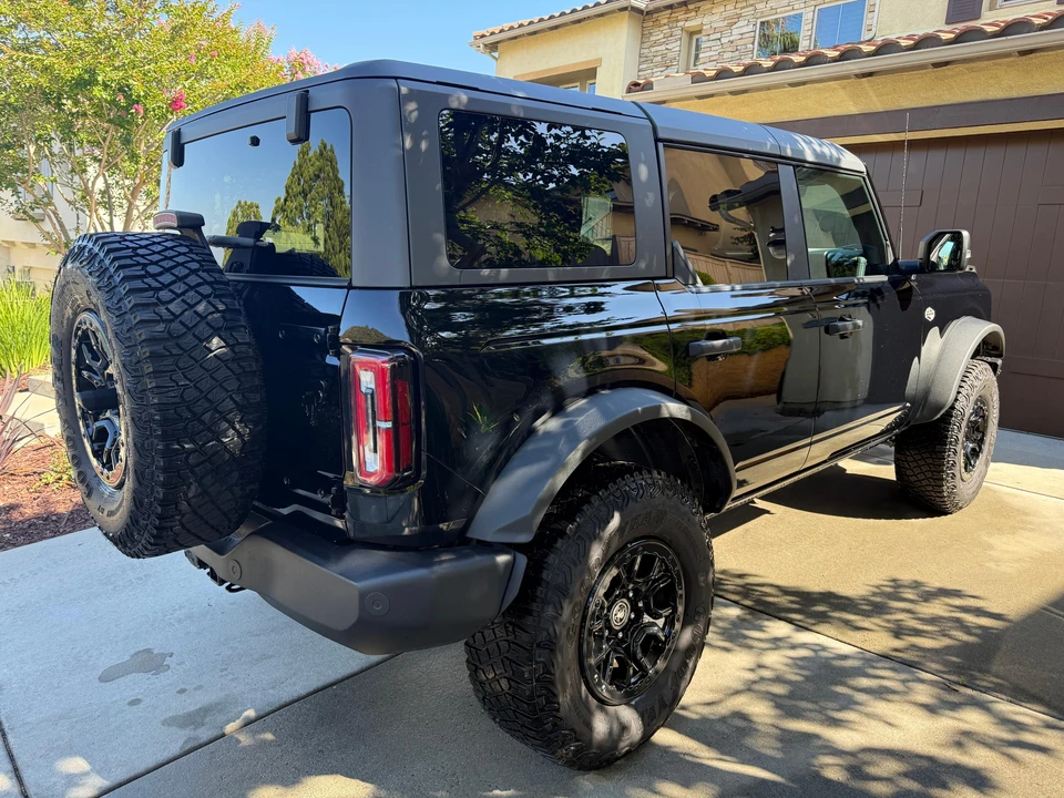 2022 Ford Bronco 6th Gen - Image 9 of 31