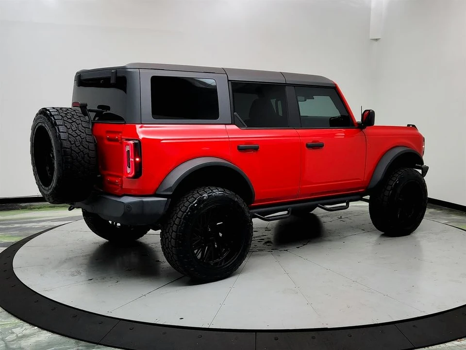 2022 Ford Bronco 6th Gen - Image 5 of 12