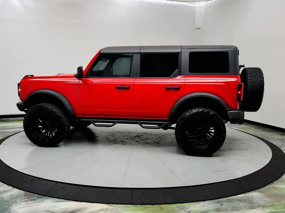 2022 Ford Bronco 6th Gen - Image 8 of 12