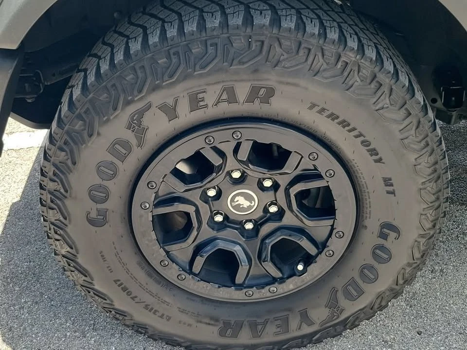 2022 Ford Bronco 6th Gen - Image 17 of 20
