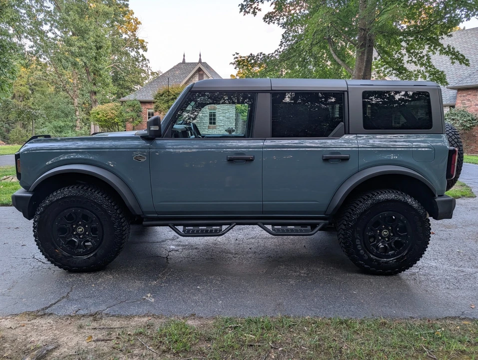 2022 Ford Bronco 6th Gen - Image 2 of 21