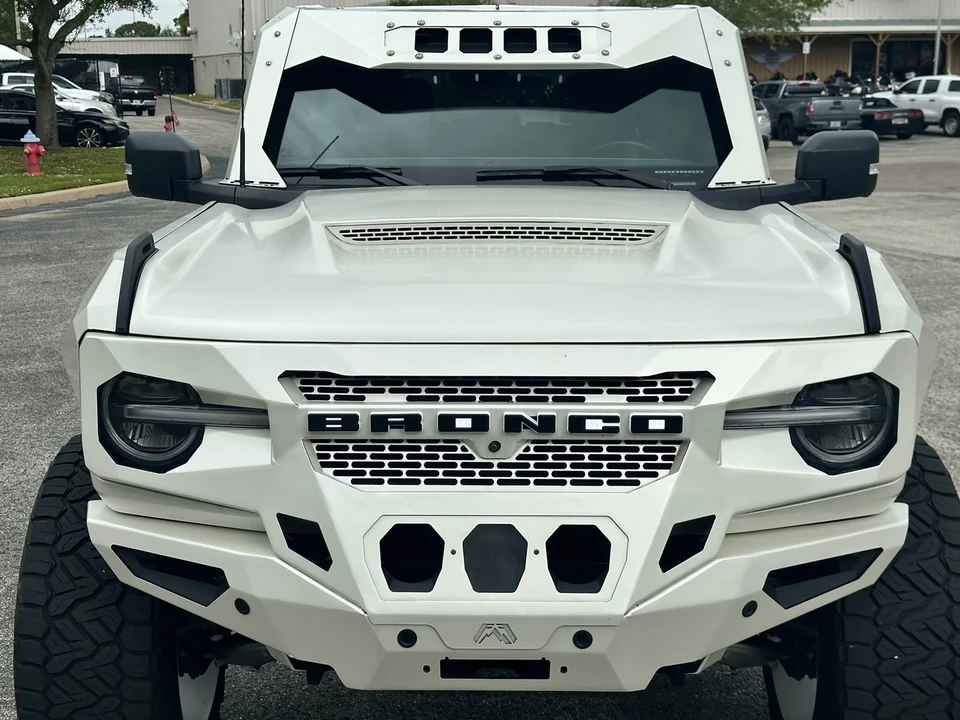 2022 Ford Bronco 6th Gen - Image 10 of 21