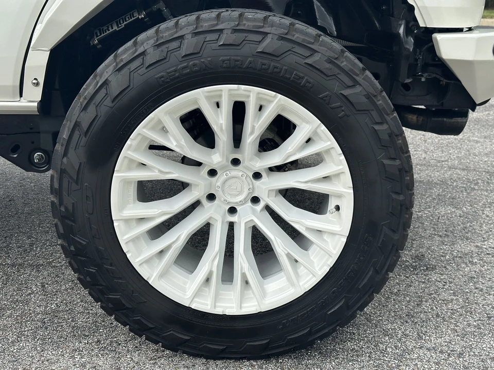 2022 Ford Bronco 6th Gen - Image 15 of 21