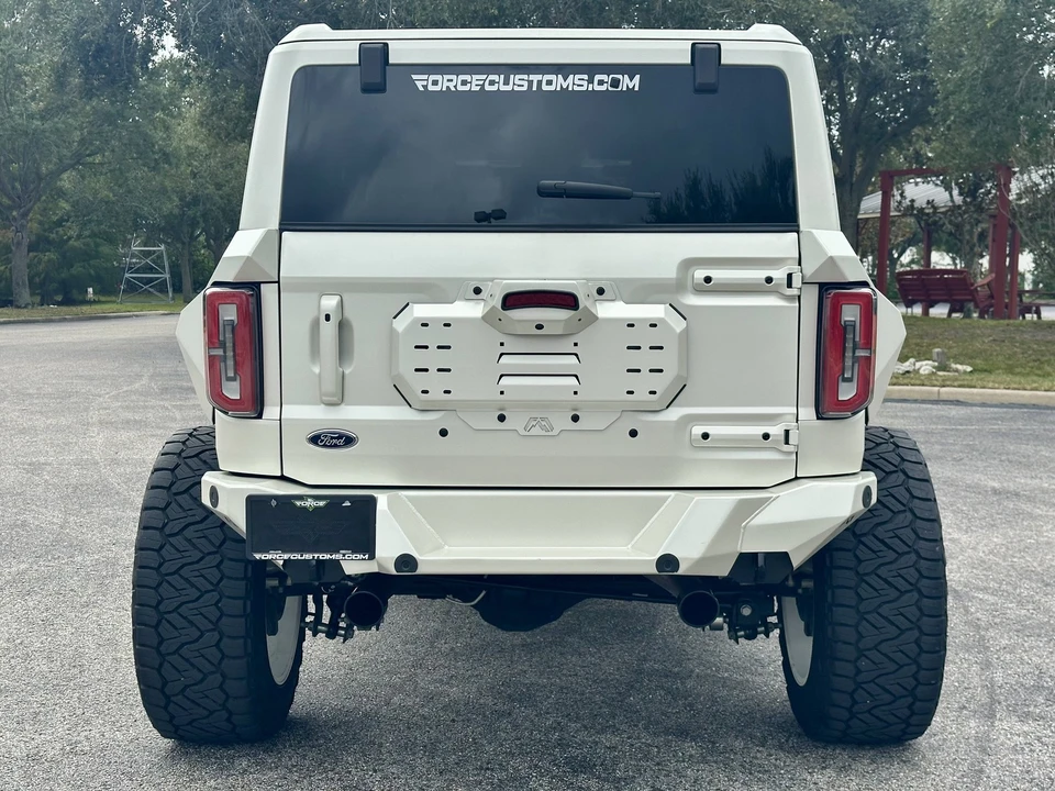 2022 Ford Bronco 6th Gen - Image 4 of 21