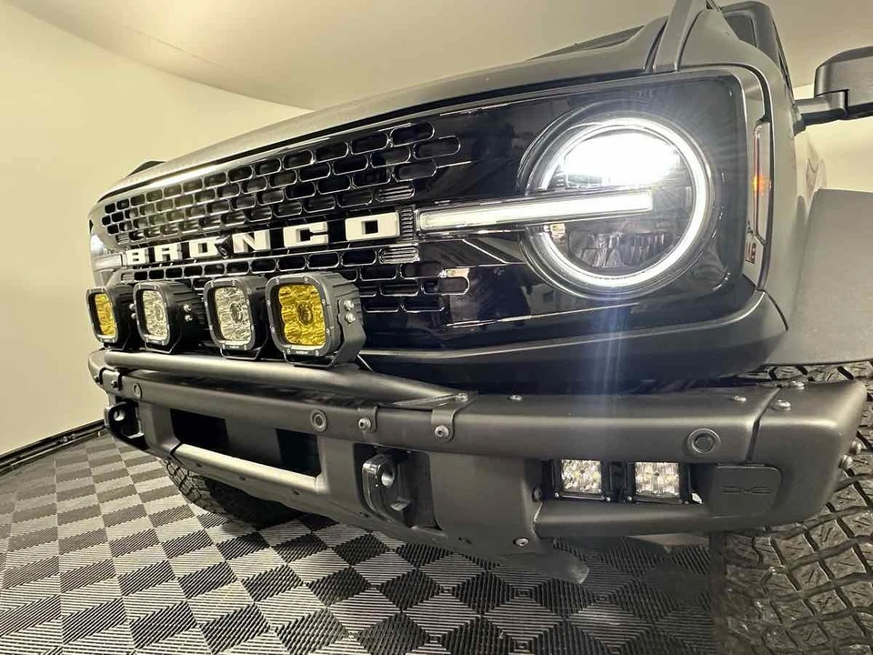 2022 Ford Bronco 6th Gen - Image 15 of 21