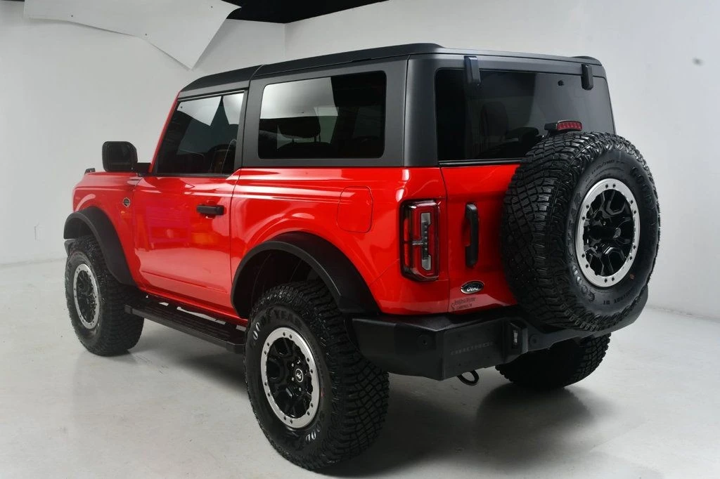 2022 Ford Bronco 6th Gen - Image 9 of 12