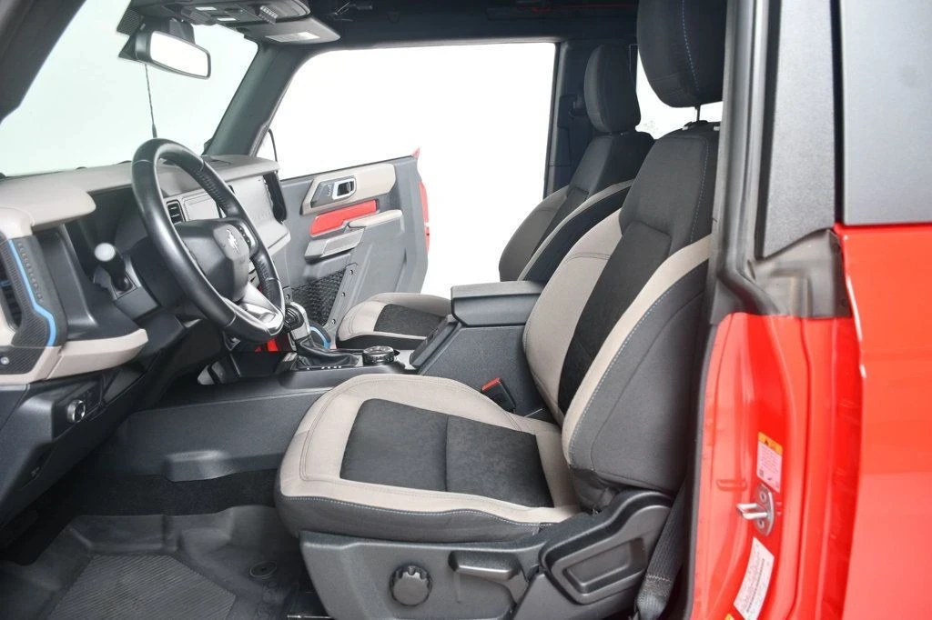 2022 Ford Bronco 6th Gen - Image 5 of 12