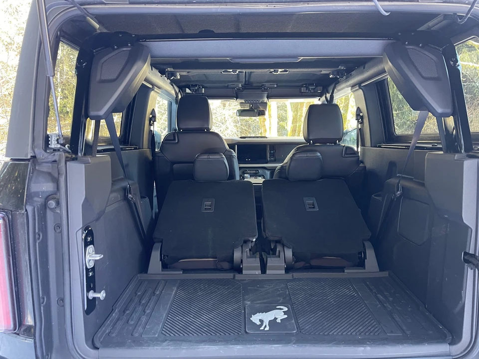 2022 Ford Bronco 6th Gen - Image 12 of 13