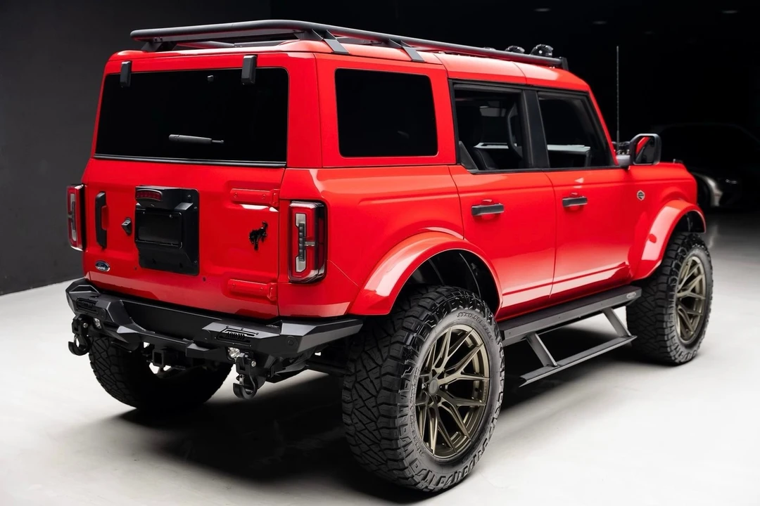 2022 Ford Bronco 6th Gen - Image 10 of 20