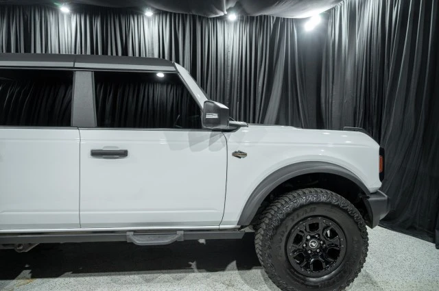 2022 Ford Bronco 6th Gen - Image 4 of 21