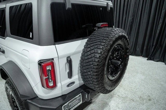 2022 Ford Bronco 6th Gen - Image 6 of 21