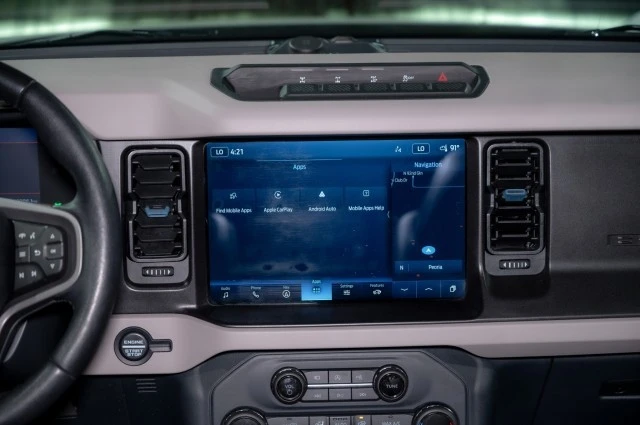 2022 Ford Bronco 6th Gen - Image 15 of 21