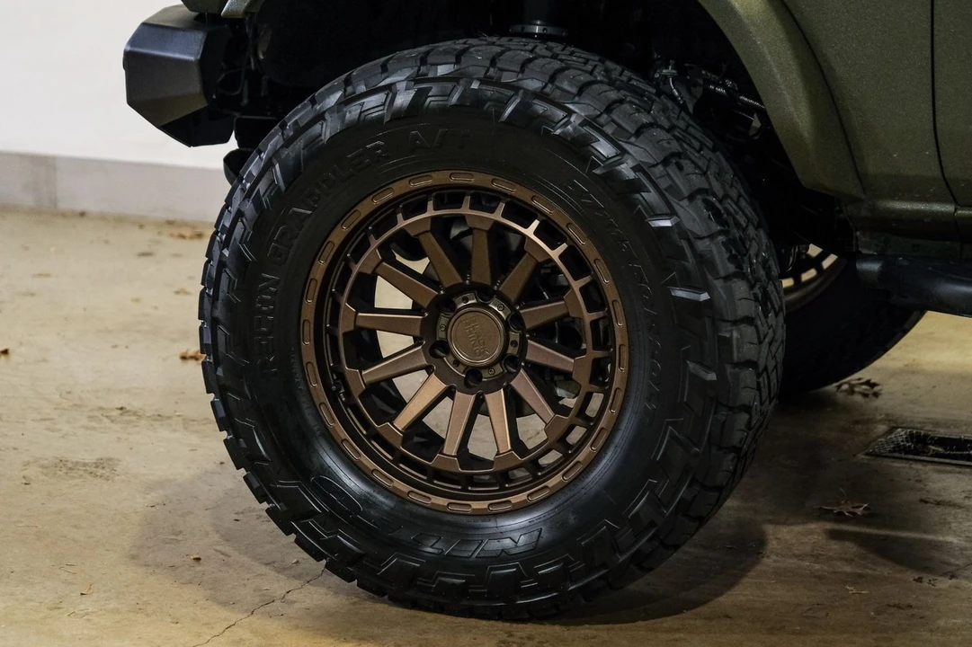 2022 Ford Bronco 6th Gen - Image 8 of 12