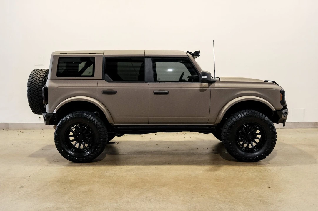 2022 Ford Bronco - Image 6 of 12