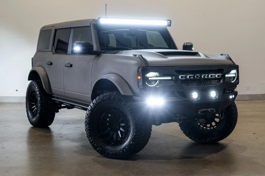 2022 Ford Bronco 6th Gen - Image 4 of 12