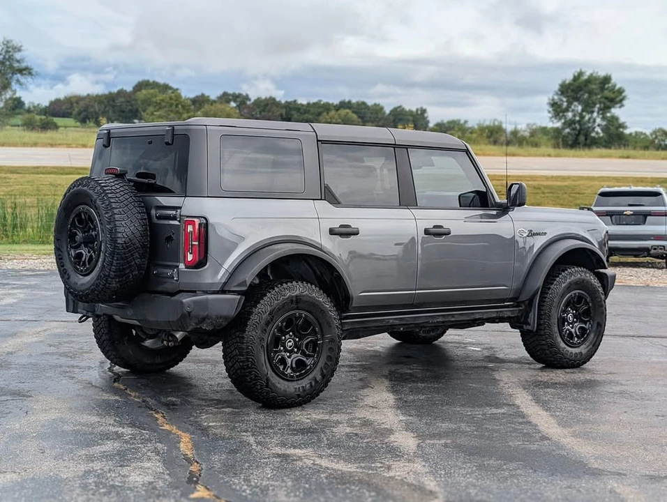 2022 Ford Bronco 6th Gen - Image 6 of 15