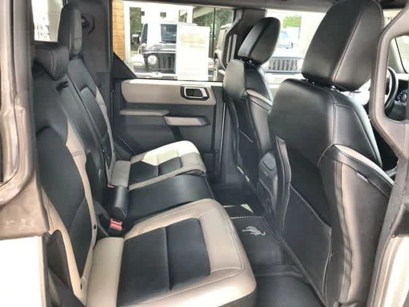2022 Ford Bronco 6th Gen - Image 16 of 19