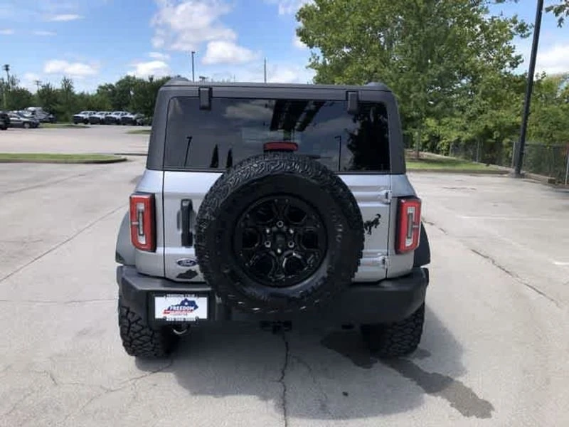 2022 Ford Bronco 6th Gen - Image 4 of 19