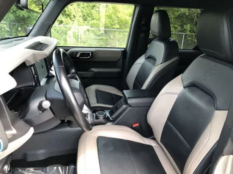2022 Ford Bronco 6th Gen - Image 9 of 19