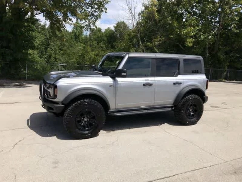 2022 Ford Bronco 6th Gen - Image 2 of 19