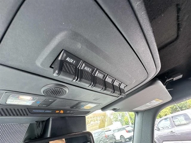 2022 Ford Bronco 6th Gen - Image 19 of 20