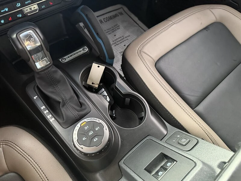 2022 Ford Bronco 6th Gen - Image 16 of 20