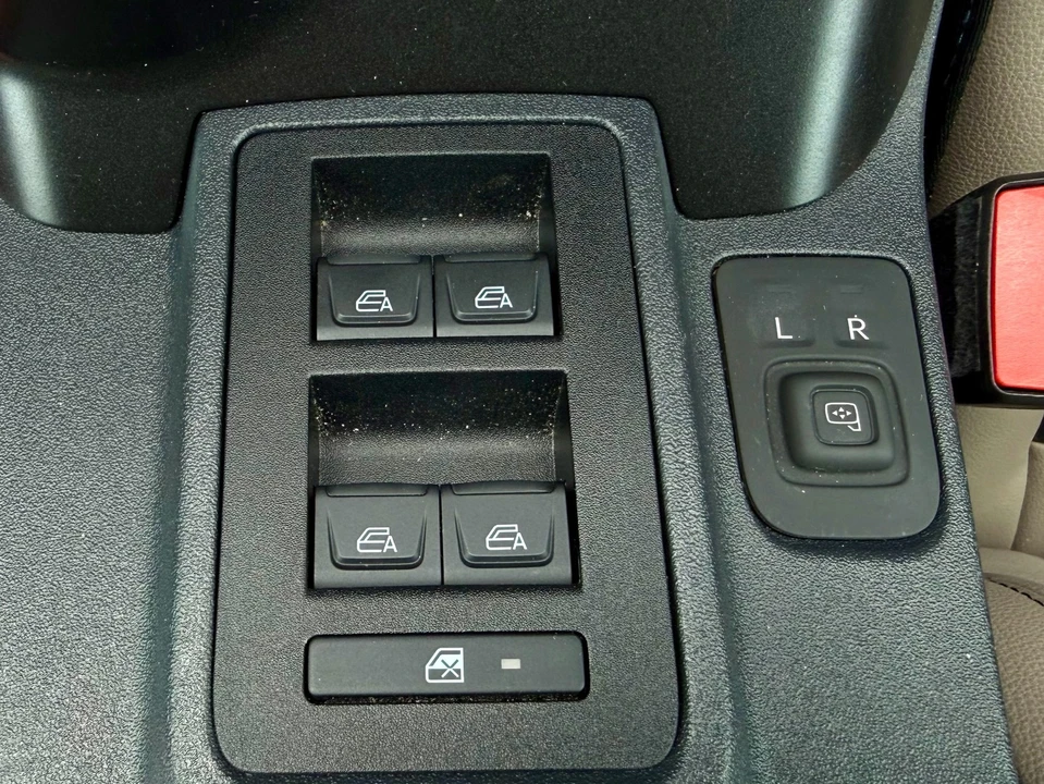 2022 Ford Bronco 6th Gen - Image 30 of 31