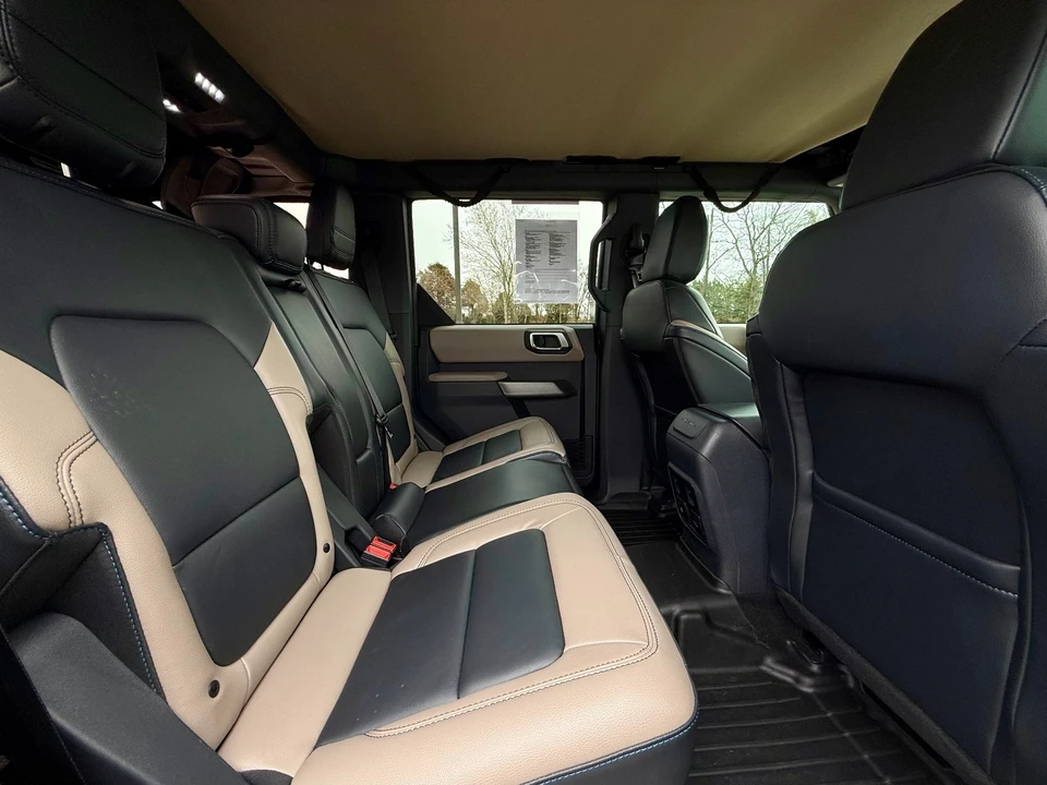 2022 Ford Bronco 6th Gen - Image 21 of 31