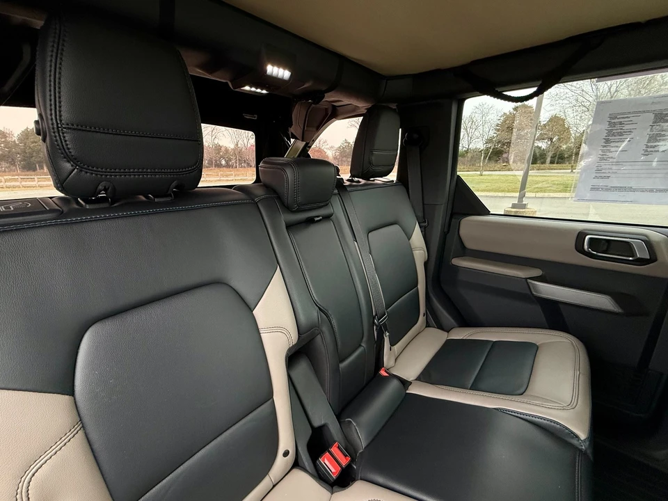 2022 Ford Bronco 6th Gen - Image 23 of 31