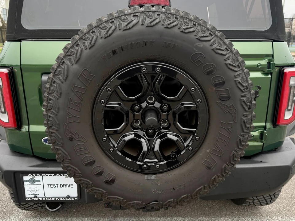 2022 Ford Bronco 6th Gen - Image 9 of 31
