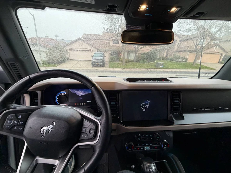 2022 Ford Bronco 6th Gen - Image 6 of 11