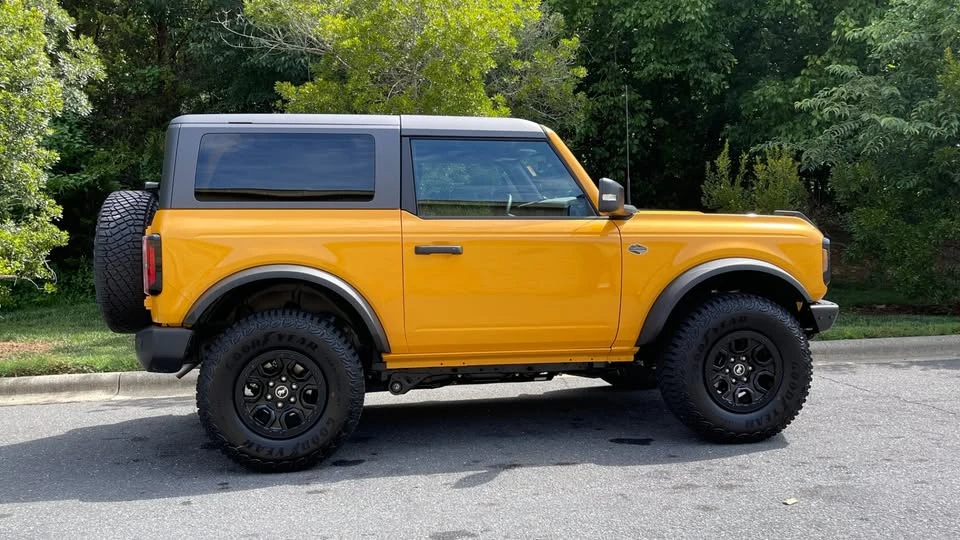 2022 Ford Bronco 6th Gen - Image 4 of 12