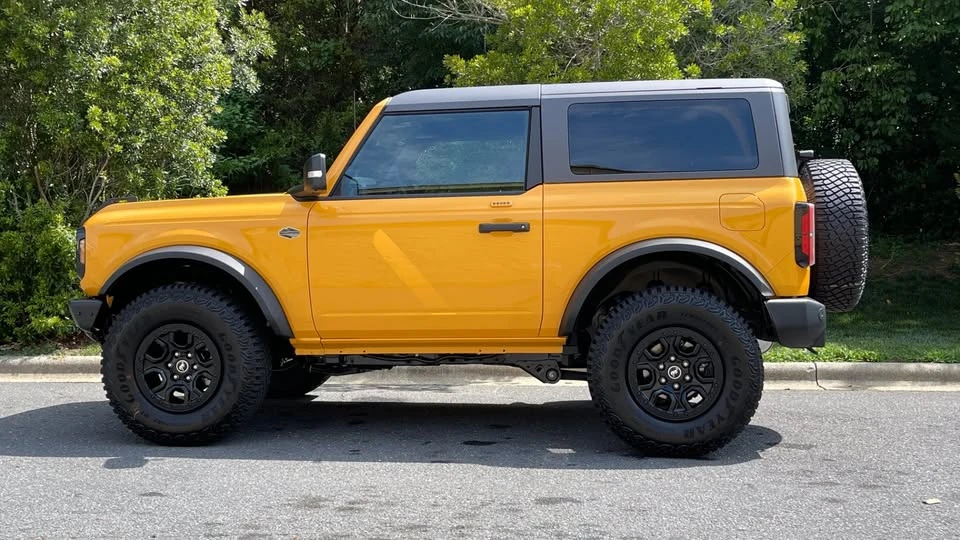 2022 Ford Bronco 6th Gen - Image 2 of 12