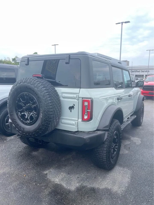 2022 Ford Bronco 6th Gen - Image 4 of 9