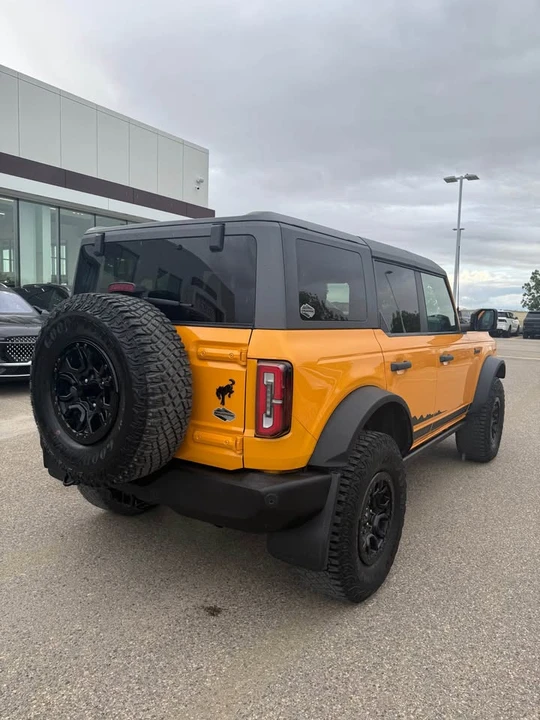 2022 Ford Bronco 6th Gen - Image 5 of 15