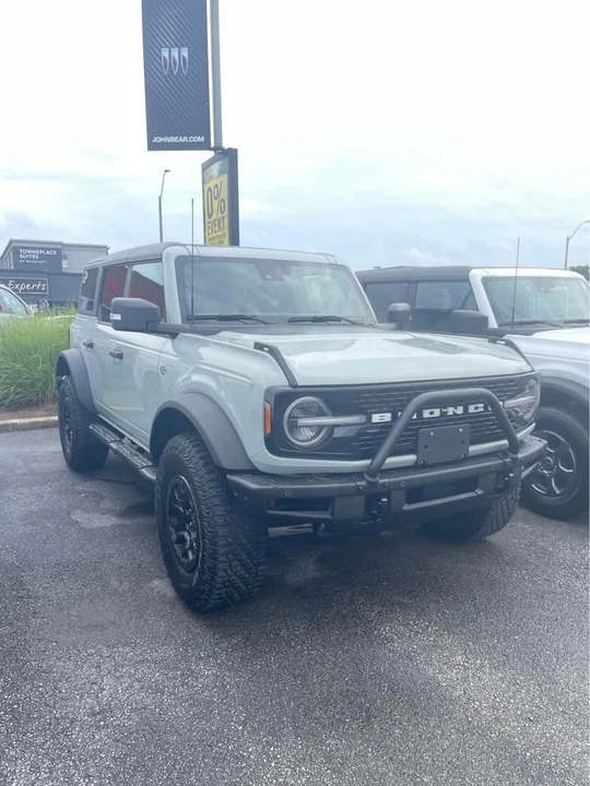 2022 Ford Bronco 6th Gen - Image 2 of 9
