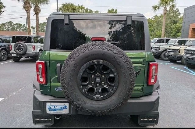2022 Ford Bronco 6th Gen - Image 6 of 12